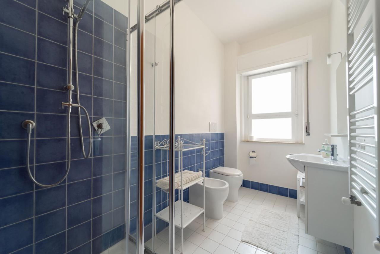 Mareluce Apartment Letojanni Bagian luar foto