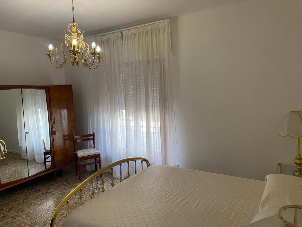 Mareluce Apartment Letojanni Bagian luar foto