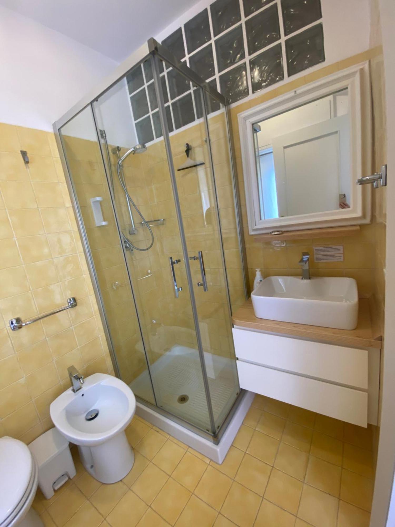 Mareluce Apartment Letojanni Bagian luar foto