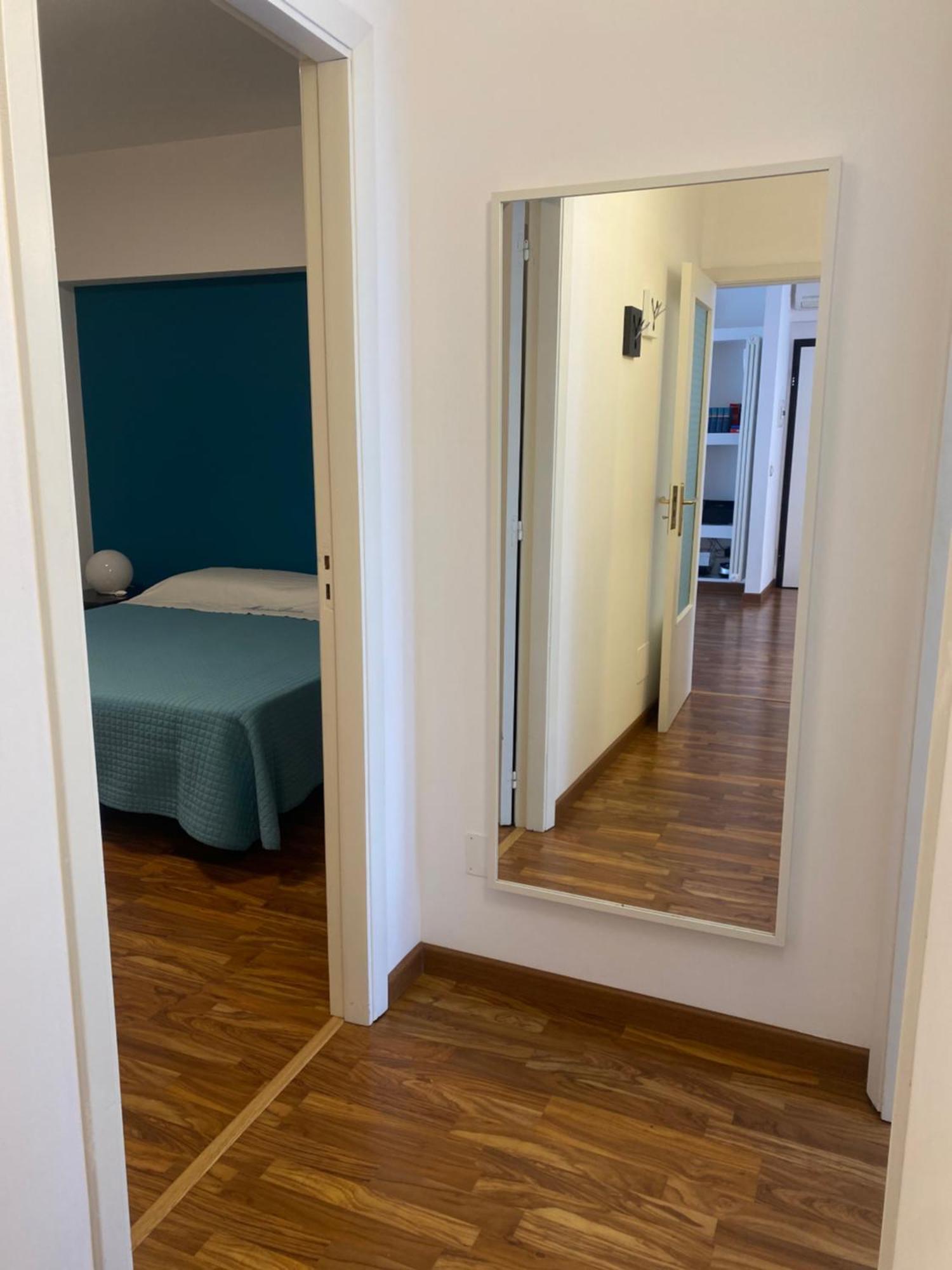 Mareluce Apartment Letojanni Bagian luar foto