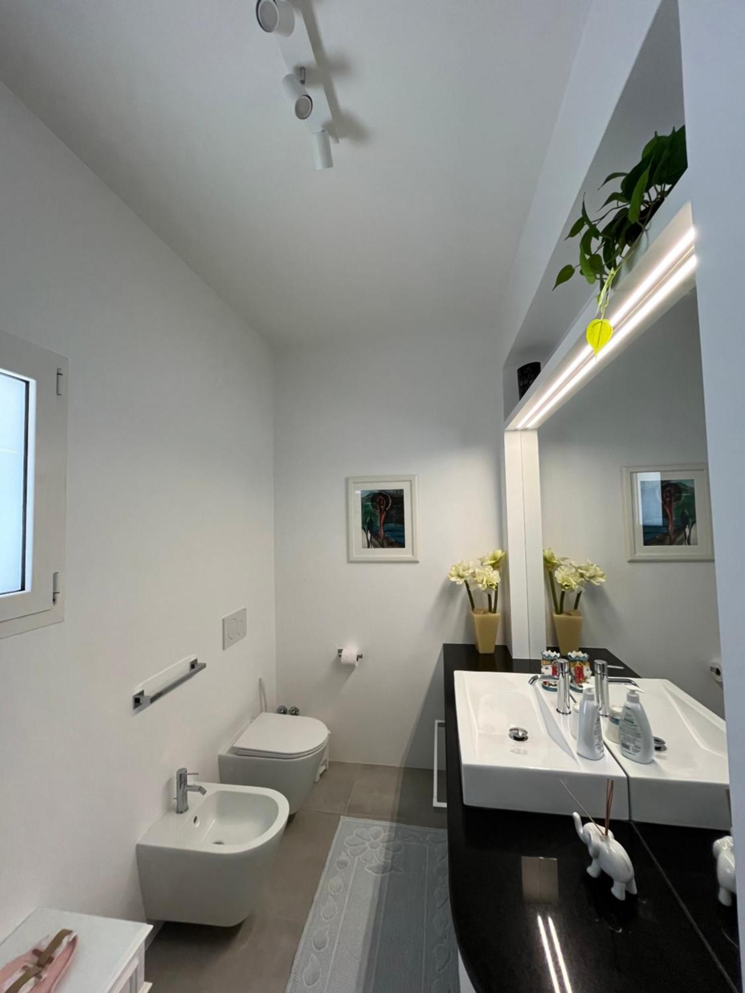 Mareluce Apartment Letojanni Bagian luar foto